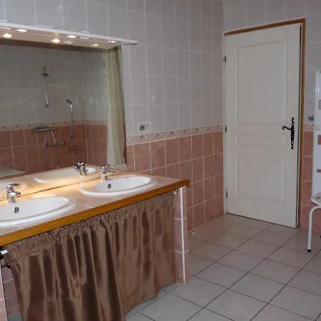 La Fenial * Montredon-Labessonnié